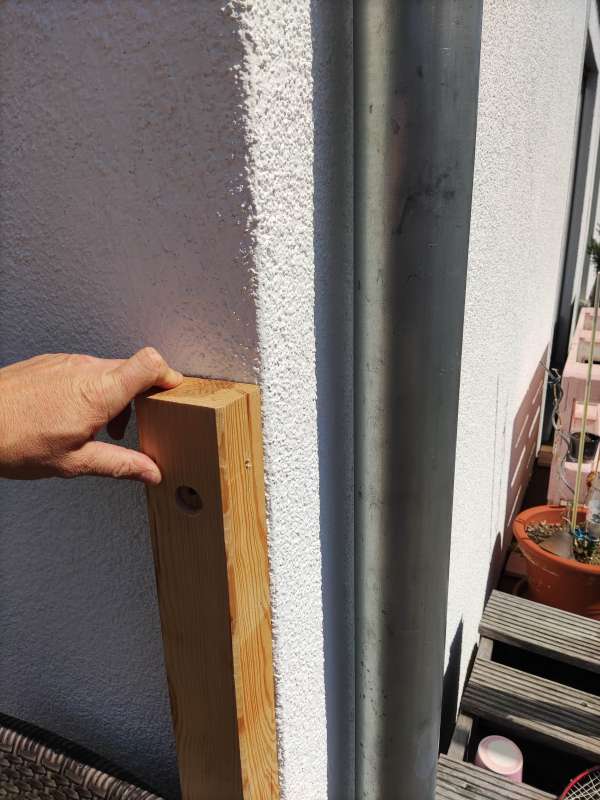 Bild zum BAU-Forumsbeitrag: Frage zur Befestigung senkrechter Balken an Außenwand für Terassenüberdachung: Tipps für sichere Montage im Forum Außenwände und Fassaden