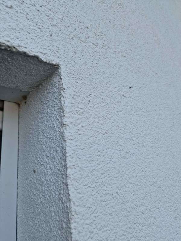 Bild zum BAU-Forumsbeitrag: Schäden an Wärmedämmfassade durch Nägel: Risiken und Beurteilung im Forum Außenwände und Fassaden