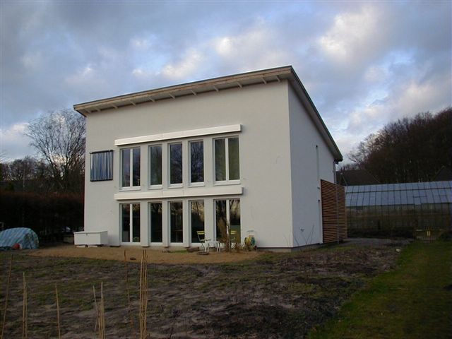 BAU.DE / BAU-Forum: 1. Bild zu Antwort "es muss ja nicht nach Holzhaus aussehen ;-))" auf die Frage "zweischalige beidseitig verputzte Außenmauer" im BAU-Forum "Außenwände und Fassaden"