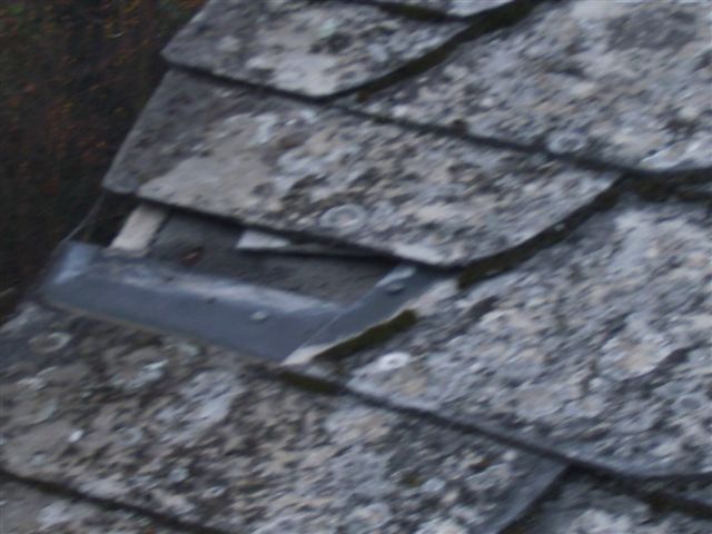 BAU.DE / BAU-Forum: 2. Bild zu Antwort "Faserbetonplatten zum Zweiten" auf die Frage "Wegen eines Hagelschadens wurde das Dach ..." im BAU-Forum "Dach"
