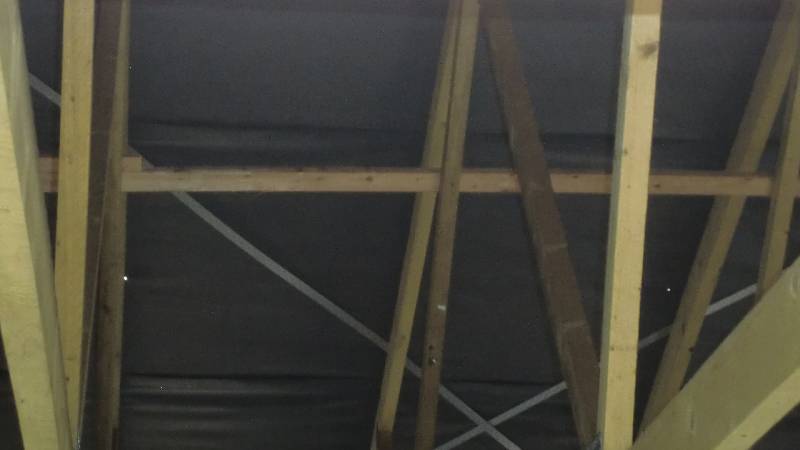 Bild zum BAU-Forumsbeitrag: Difflex Thermo Unterspannbahn hat kleines Löcher im Forum Dach