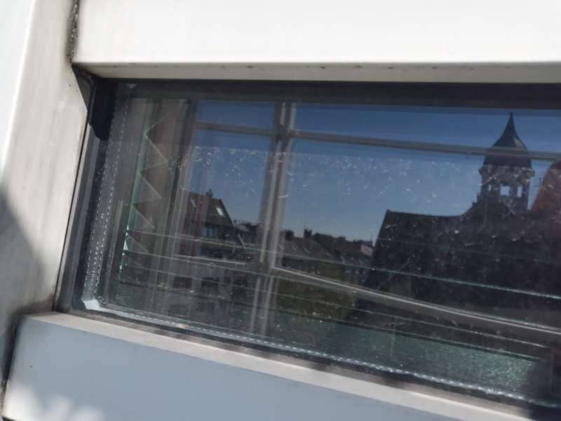 BAU.DE / Forum: 2. Bild zu Frage "Wie dieses Fenster Ausglasen?" im Forum "Fenster und Außentüren"