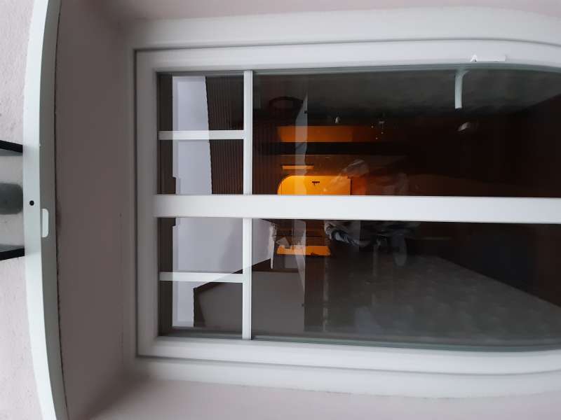 BAU.DE / BAU-Forum: 2. Bild zu Frage "Balkontüre Austausch da Rahmen nicht einheitlich" im BAU-Forum "Fenster und Außentüren"