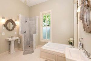 Tipps zur Einrichtung und Renovierung eines kleinen Badezimmers - Bild: Mike Gattorna / Pixabay