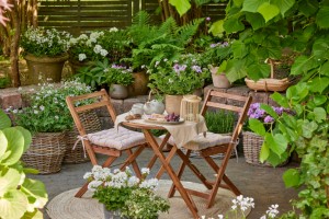 Akustik und Ästhetik im Außenbereich clever kombinieren - Bild: Charlotte Cowell / Unsplash