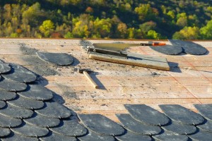 Darum lohnt es sich, mit einem erfahrenen Dachdecker zusammenzuarbeiten - Bild: Jean Louis Tosque / Pixabay