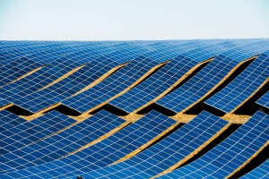 Solarstrom für Unternehmen: Chancen durch Photovoltaikanlagen auf dem Firmendach - Bild: Grégory ROOSE / Pixabay Solarstrom für Unternehmen: Chancen durch Photovoltaikanlagen auf dem Firmendach - Bild: Grégory ROOSE / Pixabay